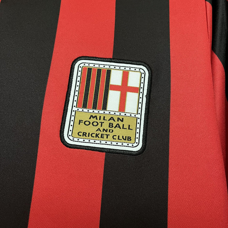 Camisa Edição Especial 125 anos Milan | 25/26 Torcedor Puma - Vermelha e Preta - Manga Longa