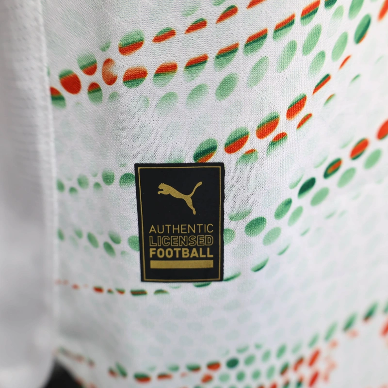 Camisa II Portugal | 2025 Modelo Jogador Nike - Branca (Manga Longa)