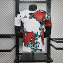 Camisa Pré Jogo Bayern de Munique | 25/26 Modelo Jogador Adidas - Branca Vermelha e Azul