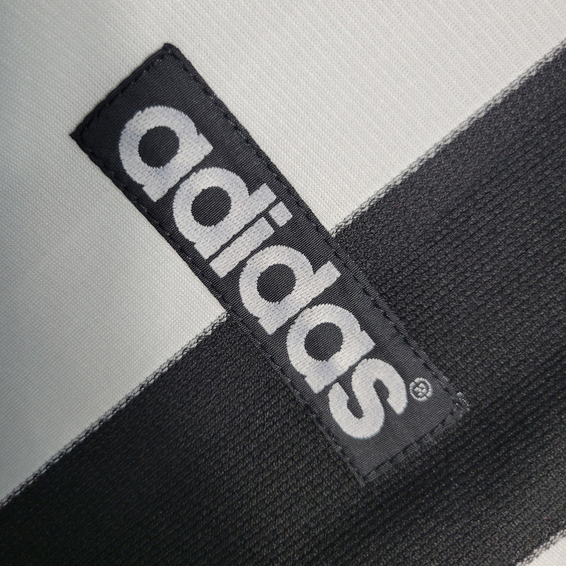 Camisa I Newcastle Retrô | 95/97 Adidas - Preta e Branca - Manga Longa