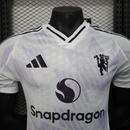 Camisa II Manchester United | 25/26 Modelo Jogador Adidas - Branca e Roxa