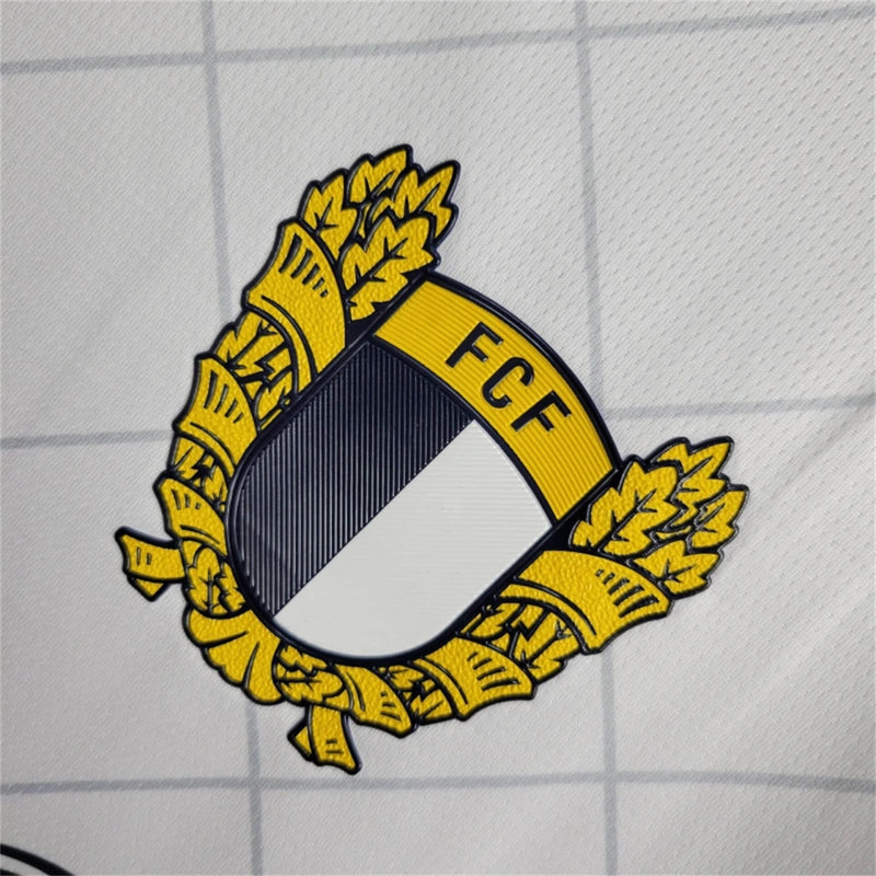 Camisa I Famalicão | 24/25 Torcedor Puma - Branca Azul e Amarela