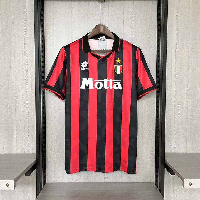 Camisa I Milan Retrô | 93/94 Torcedor Lotto - Vermelha e Preta