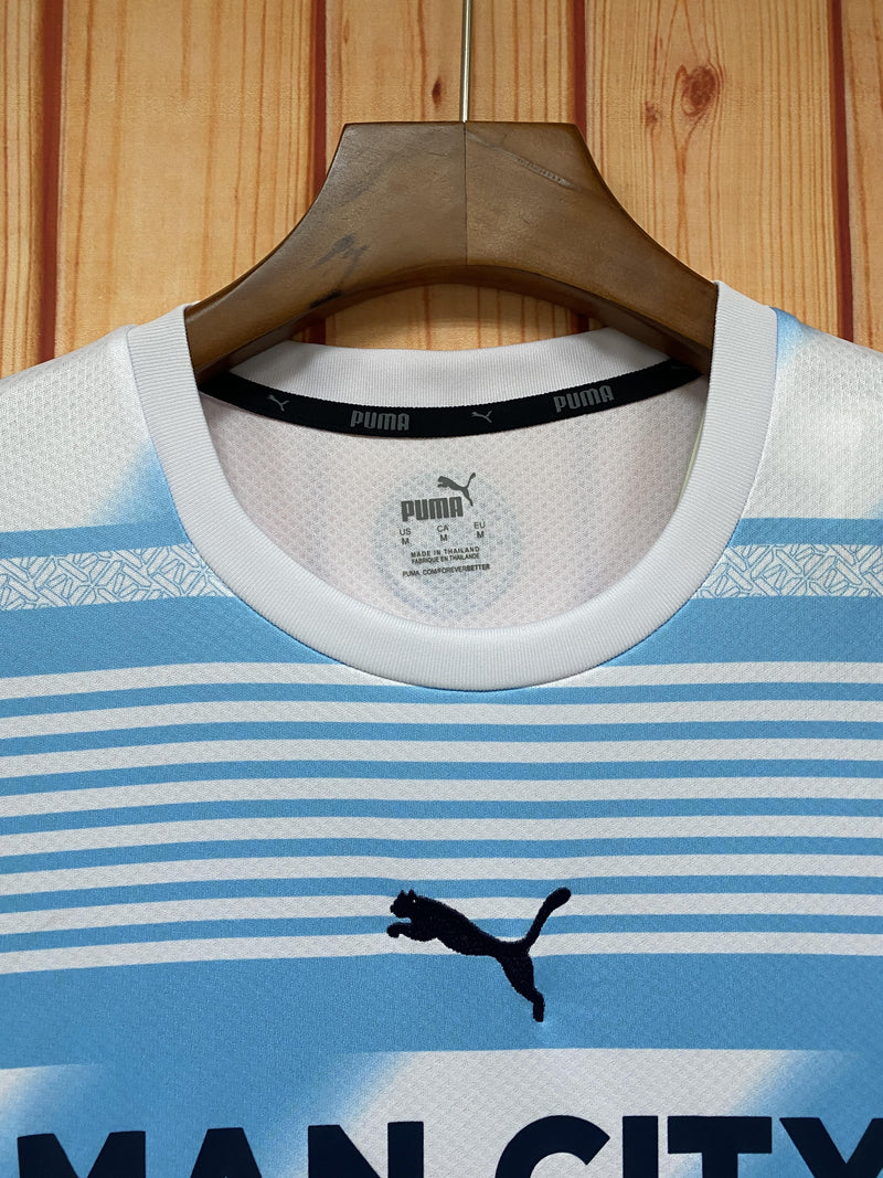 Camisa Pré Jogo Manchester City | 22/23 Torcedor Puma - Azul e Branca
