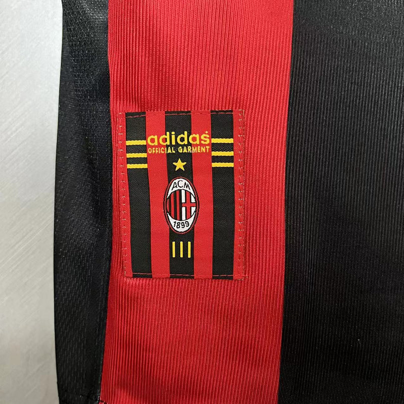 Camisa I Milan Retrô | 98/99 Torcedor Adidas - Vermelha e Preta