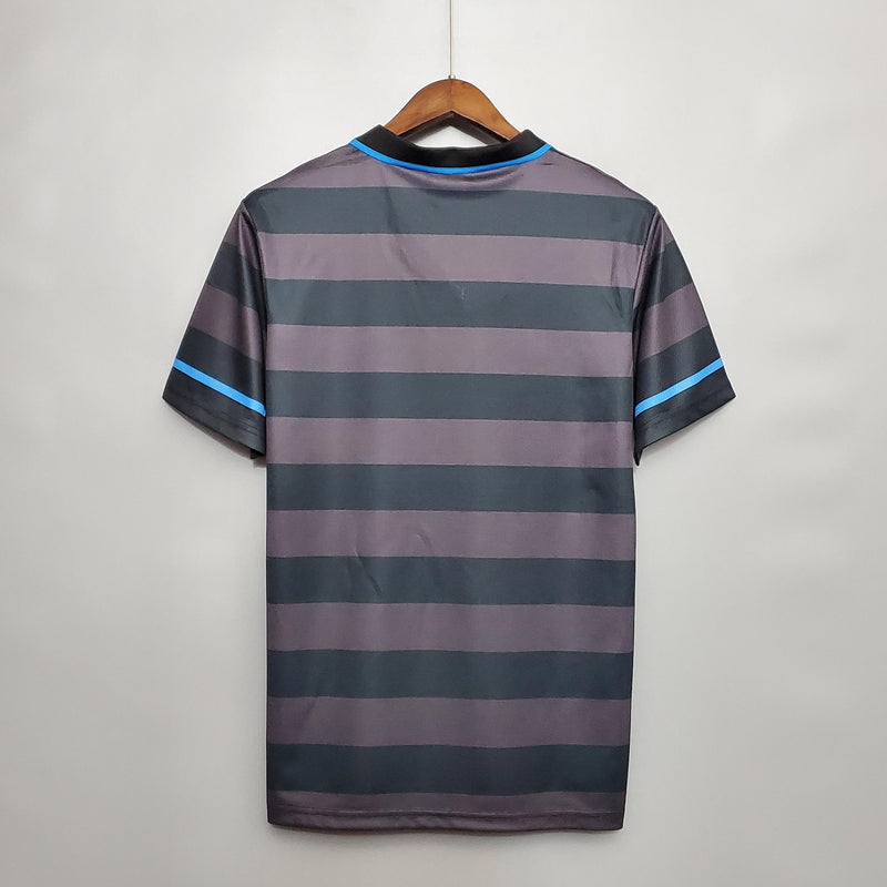 Camisa III Inter de Milão Retrô | 97/98 Torcedor Umbro - Preta