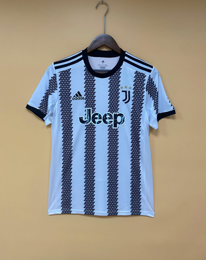 Camisa I Juventus | 22/23 Torcedor Adidas - Branca e Preta