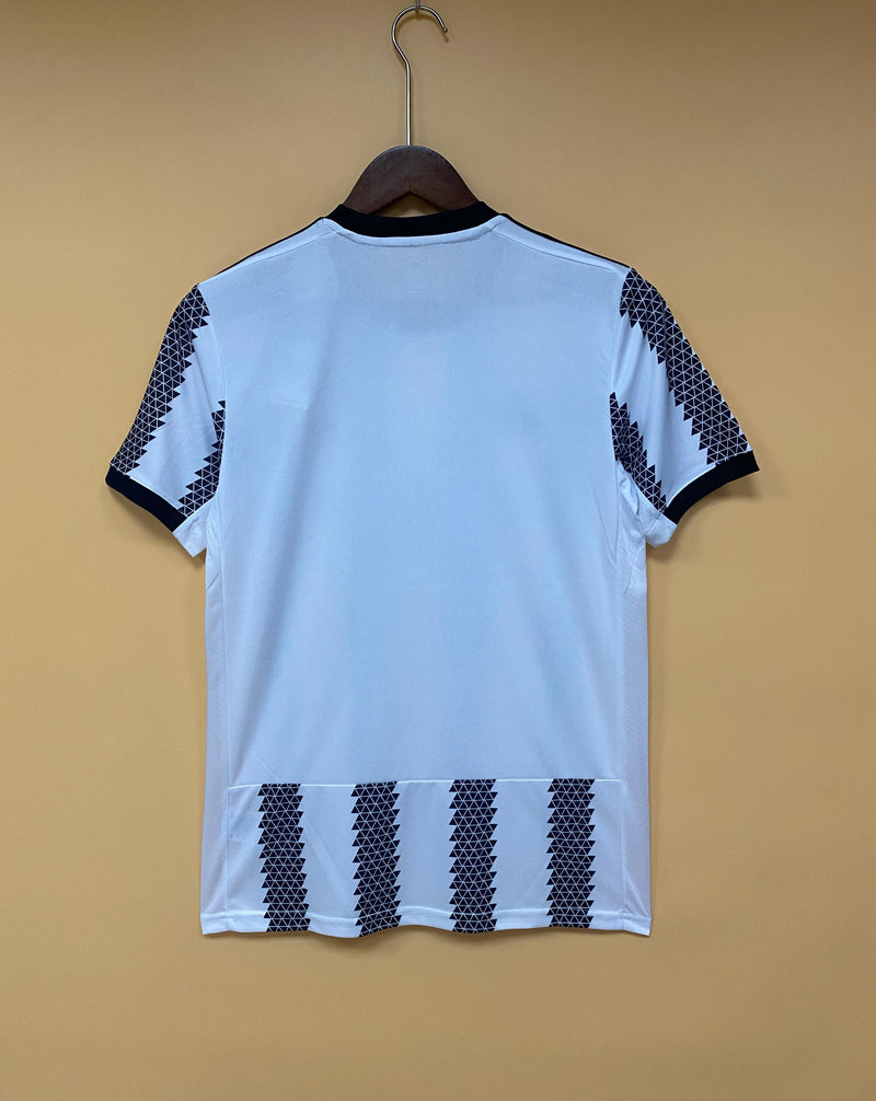 Camisa I Juventus | 22/23 Torcedor Adidas - Branca e Preta