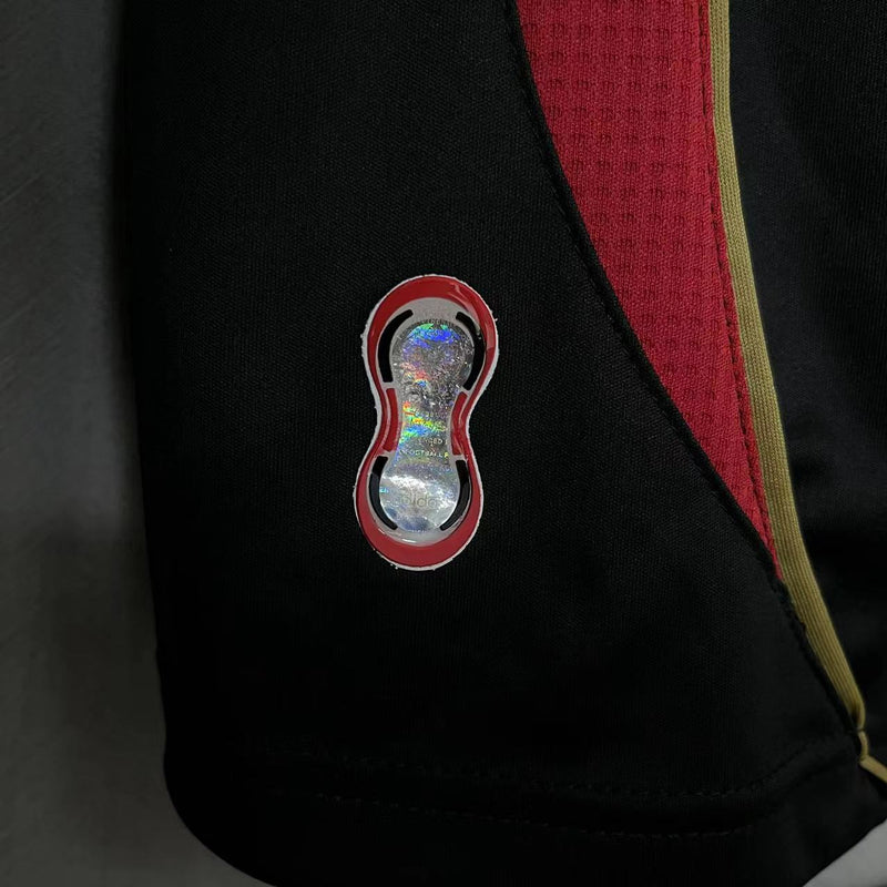 Camisa III Milan Retrô | 06/07 Torcedor Adidas - Preta e Vermelha - Manga Longa
