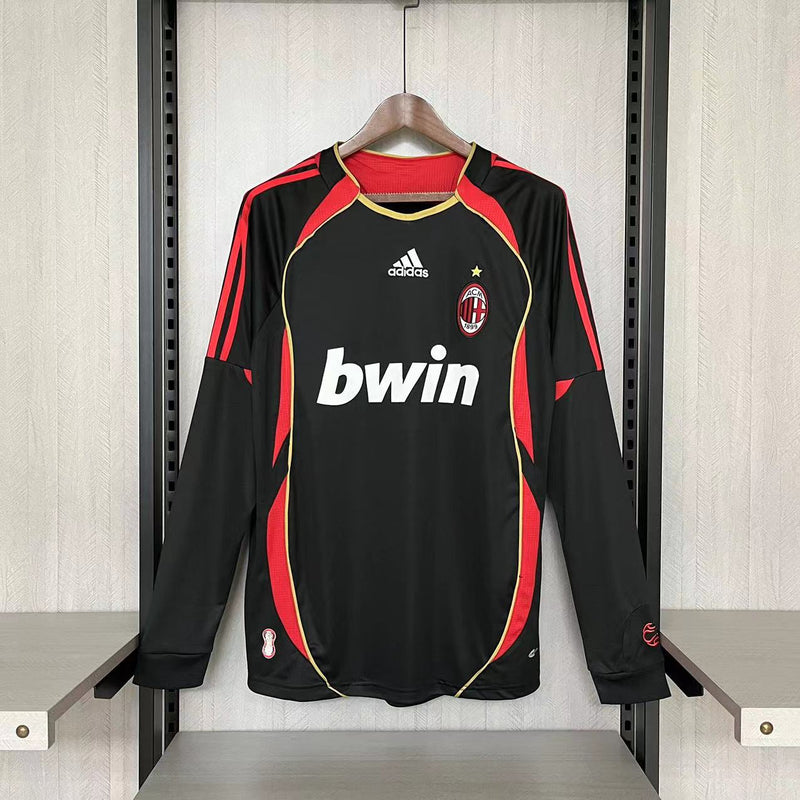Camisa III Milan Retrô | 06/07 Torcedor Adidas - Preta e Vermelha - Manga Longa