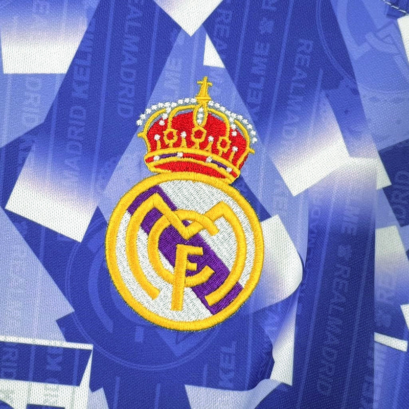 Camisa III Real Madrid Retrô | 96/97 Kelme - Branca e Roxa
