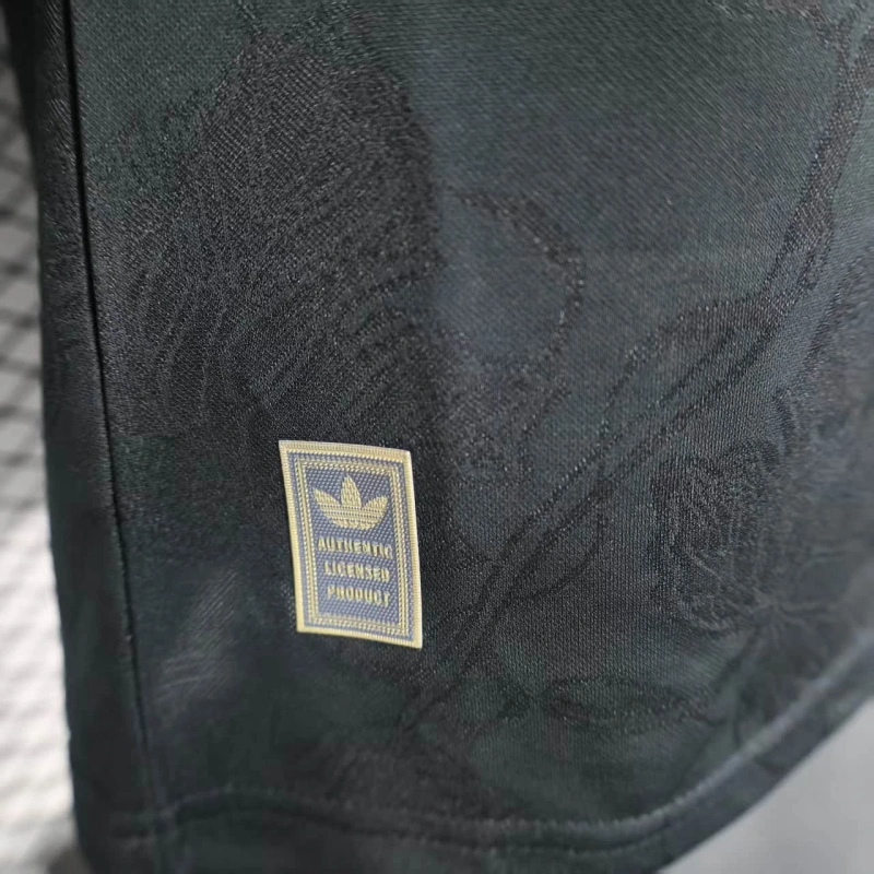 Camisa III Juventus | 25/26 Modelo Jogador Adidas - Preta e Branca