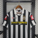 Camisa I Juventus Retrô | 01/02 Lotto - Branca e Preta