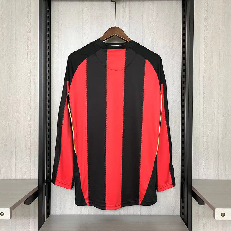 Camisa I Milan Retrô | 10/11 Torcedor Adidas - Vermelha e Preta - Manga Longa