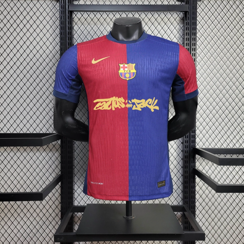 Camisa I Barcelona | 24/25 Modelo Jogador Nike - Vermelha e Azul (Travis Scott)