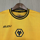 Camisa I Wolverhampton | 24/25 Torcedor Sudu - Amarela