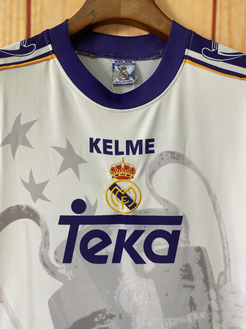 Camisa Champions League Real Madrid Retrô | 97/98 Torcedor Kelme - Branca e Roxa