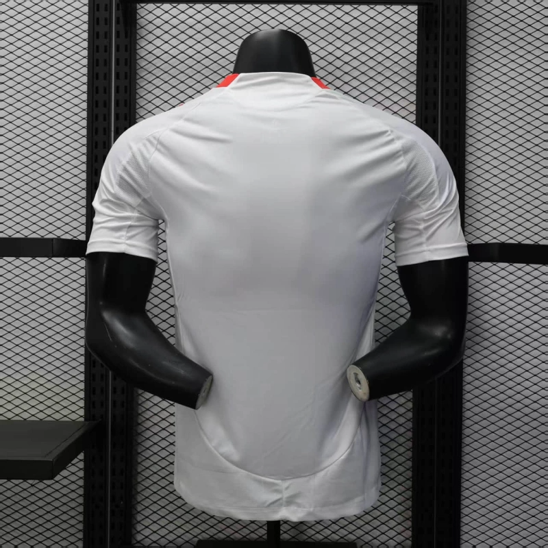 Camisa II Liverpool | 25/26 Modelo Jogador Adidas - Branca e Vermelha