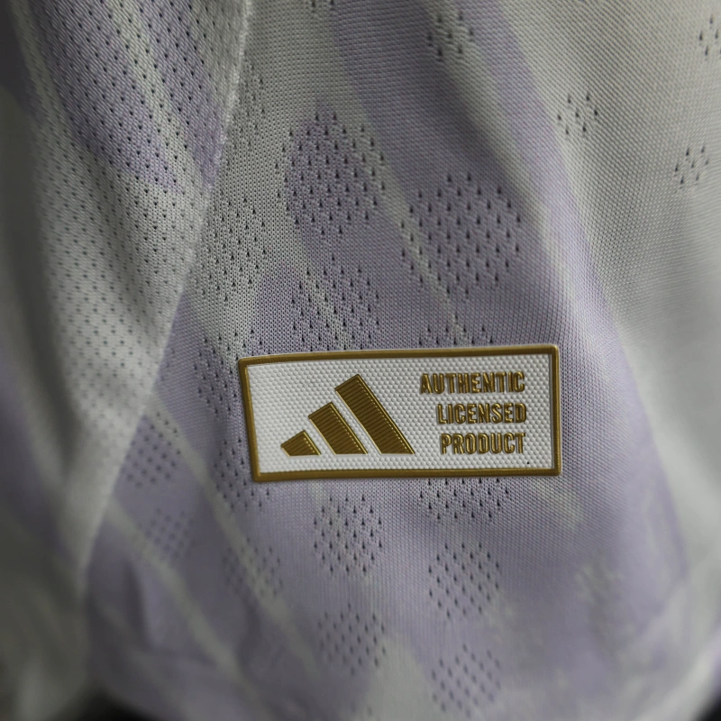 Camisa II Manchester United | 25/26 Modelo Jogador Adidas - Branca e Roxa