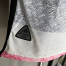 Camisa II Juventus | 23/24 Modelo Jogador Adidas - Branca Cinza e Rosa