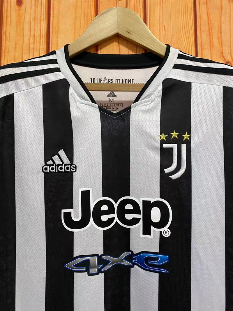 Camisa I Juventus | 21/22 Torcedor Adidas - Branca e Preta