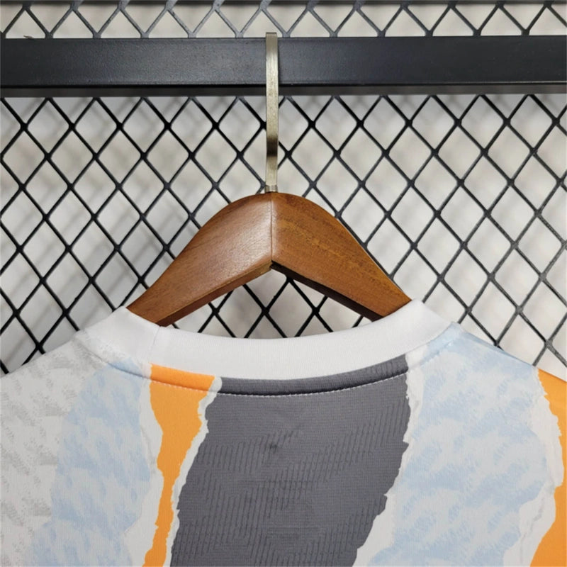 Camisa Pré Jogo Real Madrid | 24/25 Torcedor Adidas - Branca Laranja e Cinza