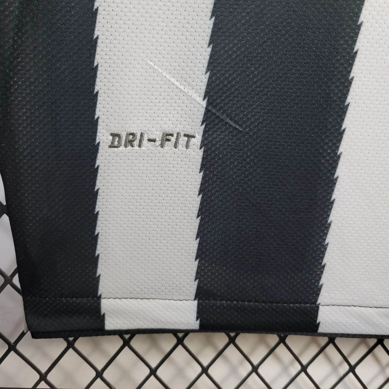 Camisa I Juventus Retrô | 10/11 Nike - Branca e Preta