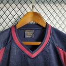 Camisa Iron Maiden x West Ham Retrô | 2010 - Azul e Vermelha