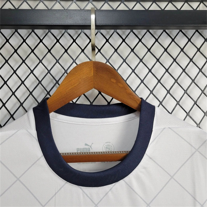 Camisa I Famalicão | 24/25 Torcedor Puma - Branca Azul e Amarela