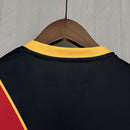 Camisa II Rayo Vallecano | 23/24 Torcedor Umbro - Preta e Vermelha