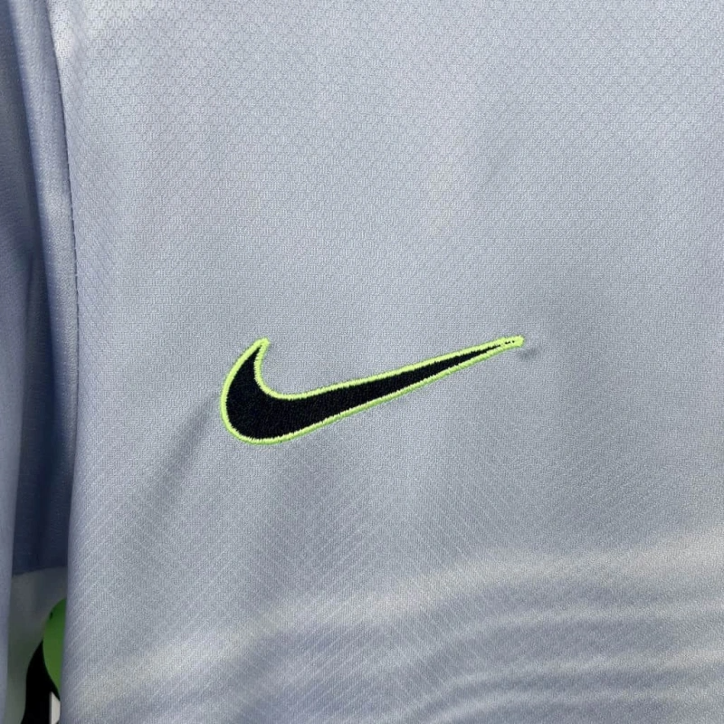 Camisa II Wolfsburg | 25/26 Torcedor Nike - Cinza e Branca