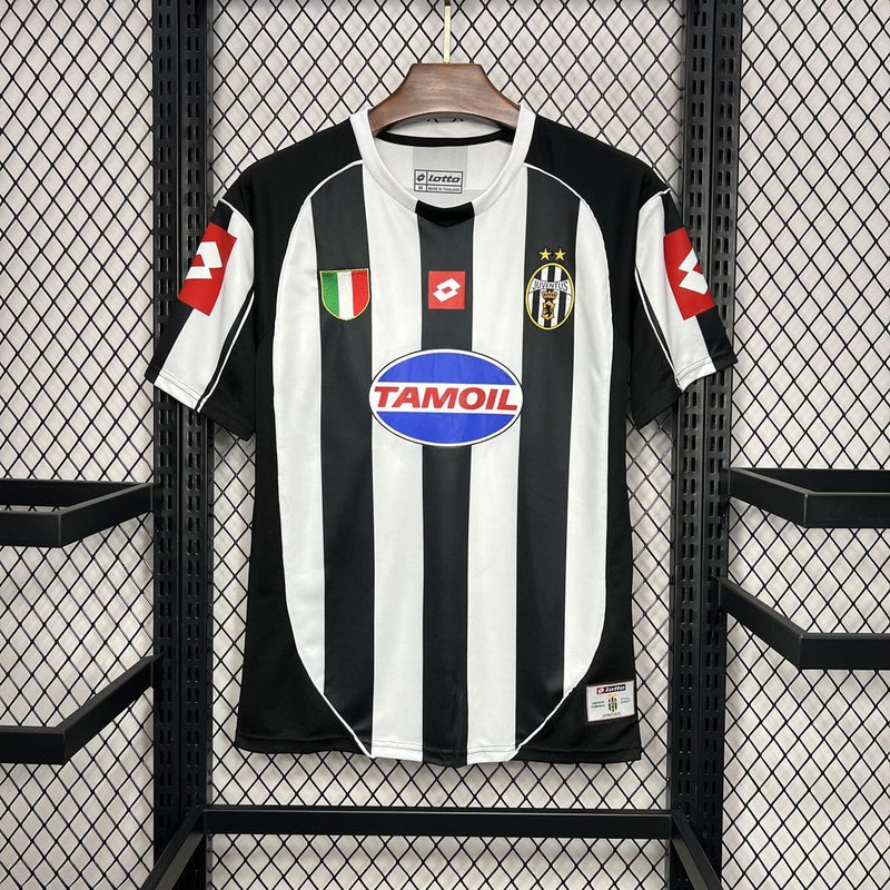Camisa I Juventus Retrô | 02/03 Lotto - Branca e Preta