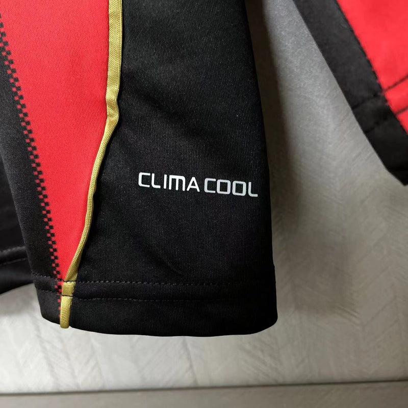 Camisa I Milan Retrô | 10/11 Torcedor Adidas - Vermelha e Preta - Manga Longa