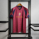 Camisa Iron Maiden x West Ham Retrô | 2010 - Vermelha e Azul