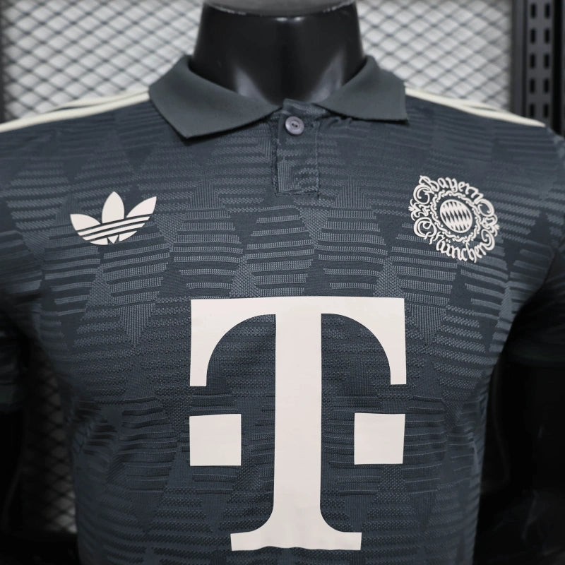 Camisa Oktoberfest Bayern de Munique | 24/25 Modelo Jogador Adidas - Cinza