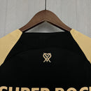 Camisa CR7 X Sporting | 23/24 Torcedor CR7 - Preta e Dourada - Ronaldo