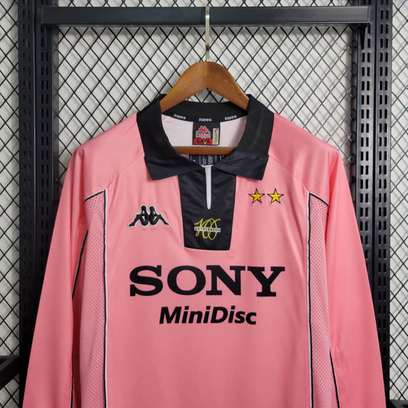 Camisa II Juventus Retrô | 97/98 Adidas - Rosa e Preta - Manga Longa