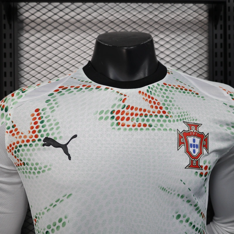Camisa II Portugal | 2025 Modelo Jogador Nike - Branca (Manga Longa)