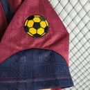 Camisa Iron Maiden x West Ham Retrô | 2010 - Vermelha e Azul