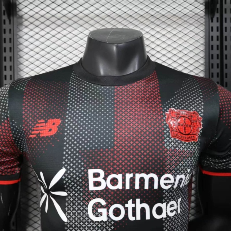 Camisa I Bayer Leverkusen | 25/26 Modelo Jogador New Balance - Preta e Vermelha