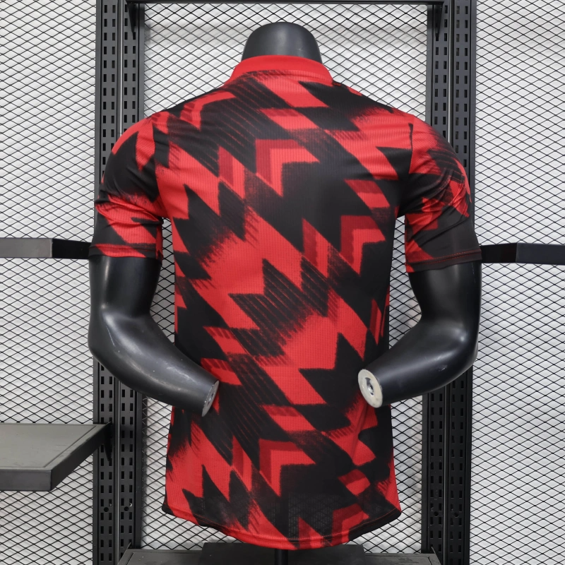 Camisa de Treino Manchester United | 25/26 Modelo Jogador Adidas - Vermelha e Preta