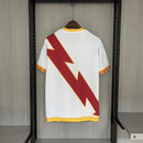 Camisa I Rayo Vallecano | 23/24 Torcedor Umbro - Branca e Vermelha