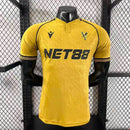 Camisa III Crystal Palace | 25/26 Modelo Jogador Macron - Dourada