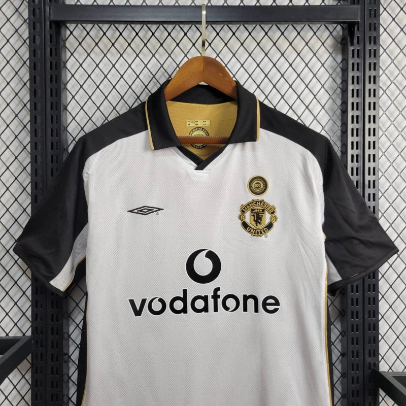 Camisa III Manchester United Retrô | 01/02 Umbro - Branca Dourada (Dupla Face)