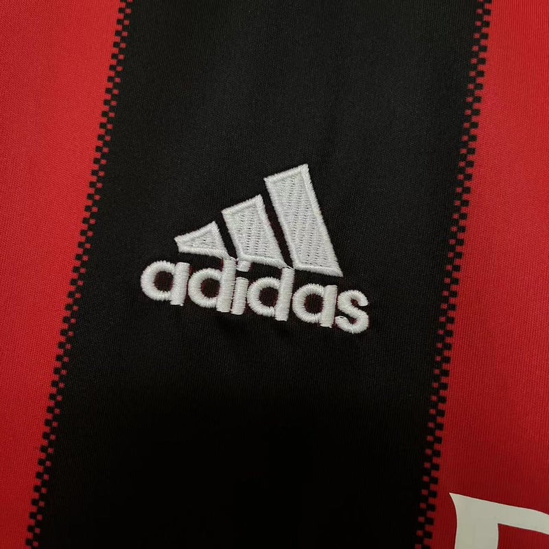Camisa I Milan Retrô | 10/11 Torcedor Adidas - Vermelha e Preta - Manga Longa