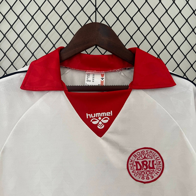 Camisa II Dinamarca Retrô | 1988 Hummel - Branca e Vermelha