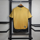 Camisa III Manchester United Retrô | 01/02 Umbro - Branca Dourada (Dupla Face)