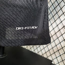 Camisa CR7 X Sporting | 23/24 Modelo Jogador Nike - Preta e Dourada