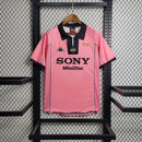 Camisa III Juventus | 97/98 Torcedor Kappa - Rosa e Preta