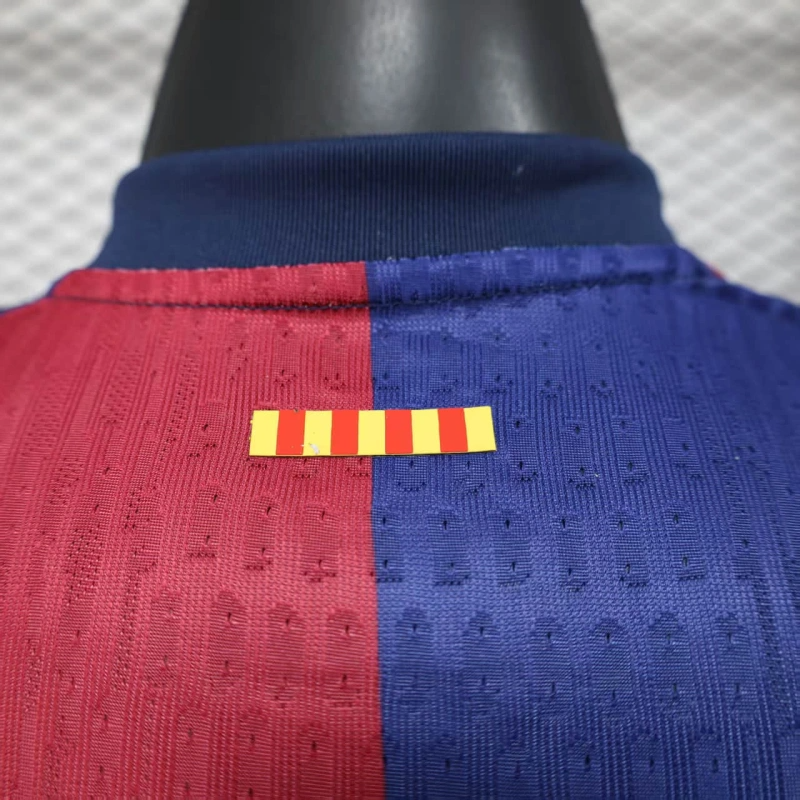 Camisa I Barcelona | 24/25 Modelo Jogador Nike - Vermelha e Azul (Travis Scott)